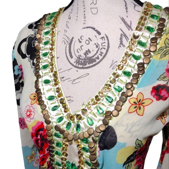 Paradise Rhinestone Embellished Tunic Top - Picture 2 of 8